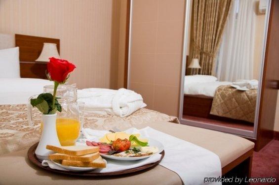 City Palace Hotel Baku Quarto foto